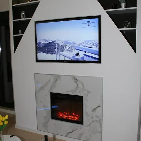Panorama Apartment *